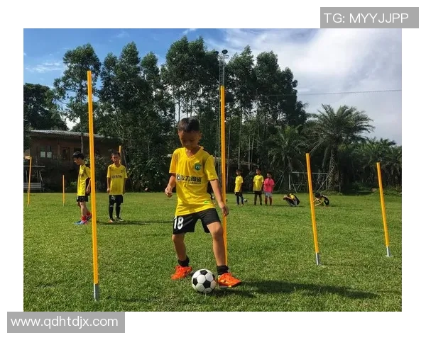 广州足球营地助力青少年成长打造足球梦想的摇篮与未来之路
