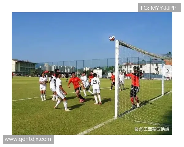 足球女儿采访:她如何在绿茵场上追逐梦想与挑战的故事 足球女儿采访:她如何在绿茵场上追逐梦想与挑战的故事